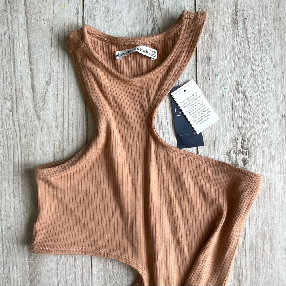 NWT Abercrombie & Fitch | Cut Out Asymmetric MIDI Dress XSp - Picture 10 of 14